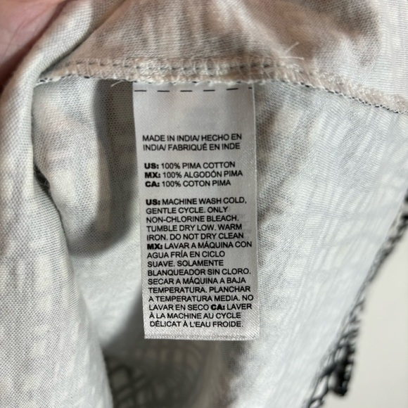 CHICO’S Sz 2 V-Neck Criss-Cross Print 100% Pima  Cotton Made in India Tunic Top - Picture 6 of 7